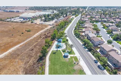 32670 Santa Cruz, Lake Elsinore, CA 92530 - Photo 35