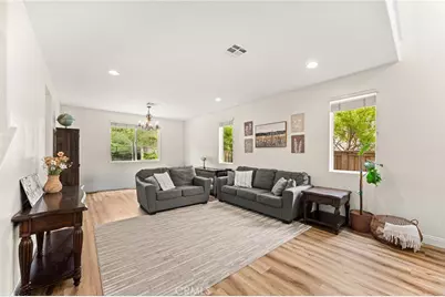 31955 Daisy Field Court, Lake Elsinore, CA 92532 - Photo 9