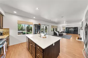 33562 Delphinium Ln, Murrieta, CA 92563 - Photo 23