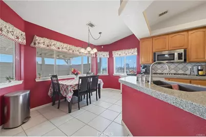 12035 Barbet, Phelan, CA 92371 - Photo 5