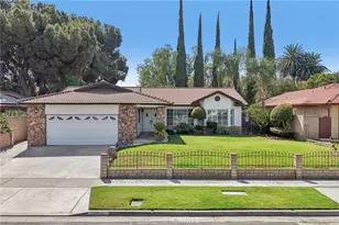 9228 Hawthorne Ave, Riverside, CA 92503 - Photo 1