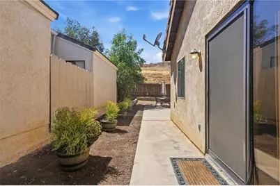 27905 Hillpointe Drive, Menifee, CA 92585 - Photo 29