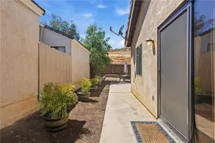 27905 Hillpointe Dr, Menifee, CA 92585 - Photo 29