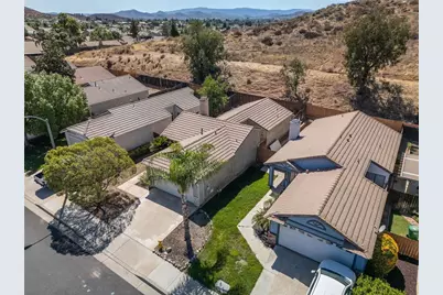27905 Hillpointe Drive, Menifee, CA 92585 - Photo 37