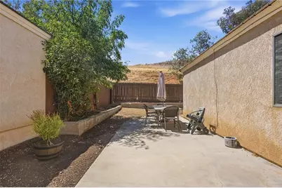 27905 Hillpointe Drive, Menifee, CA 92585 - Photo 31