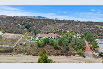 39565 Spanish Oaks Drive, Temecula, CA 92592 - Photo 5