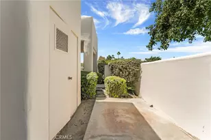 67451 Toltec Ct, Cathedral City, CA 92234 - Photo 7