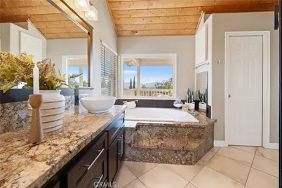 41999 Altanos Road, Temecula, CA 92592 - Photo 31