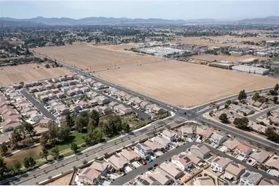 1753 Plume, San Jacinto, CA 92583 - Photo 37