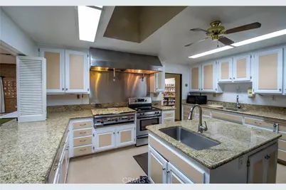 1525 W Oakland Avenue #59, Hemet, CA 92543 - Photo 41