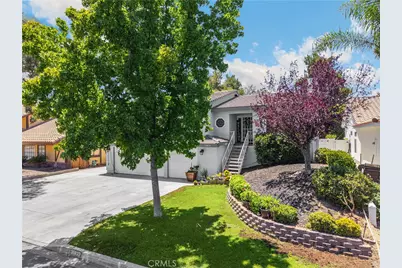 30833 Burning Tree, Canyon Lake, CA 92587 - Photo 5
