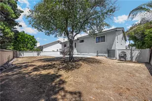 30833 Burning Tree, Canyon Lake, CA 92587 - Photo 7