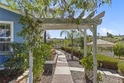 9914 W Lilac Road, Escondido, CA 92026 - Photo 5
