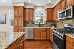 37183 Ascella Ln, Murrieta, CA 92563 - Photo 13