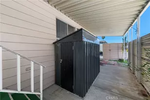 1525 W Oakland Ave, Hemet, CA 92453 - Photo 21