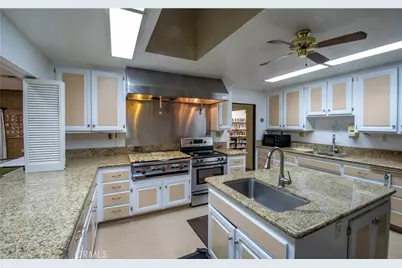 1525 W Oakland Avenue #79, Hemet, CA 92453 - Photo 37