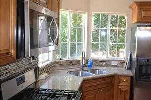 26465 Monroe Ln, Homeland, CA 92548 - Photo 7