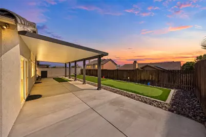 8935 Ironstone Court, Hesperia, CA 92344 - Photo 3