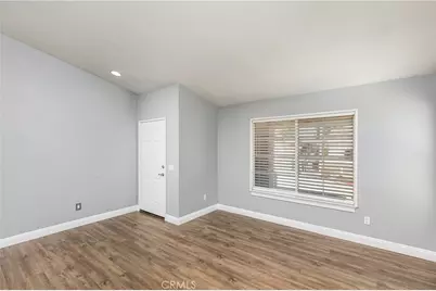 31529 Amsterdam, Winchester, CA 92596 - Photo 9