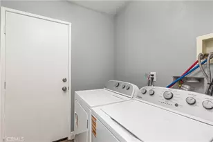 31529 Amsterdam, Winchester, CA 92596 - Photo 21