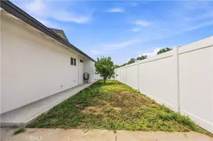 2351 Grove Ave, Corona, CA 92882 - Photo 33