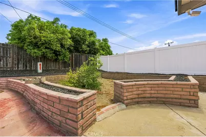 2351 Grove Avenue, Corona, CA 92882 - Photo 35
