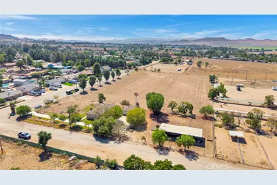 31130 Water Avenue, Nuevo, CA 92567 - Photo 35