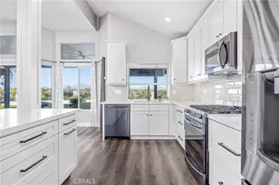 25560 Timbertree Ct, Murrieta, CA 92563 - Photo 5