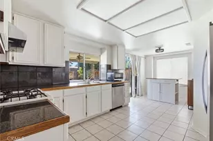 27041 Ravenhill Ct, Temecula, CA 92591 - Photo 11