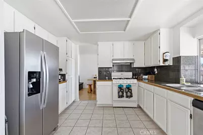27041 Ravenhill Court, Temecula, CA 92591 - Photo 9