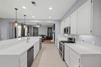 36033 Fresno, Winchester, CA 92596 - Photo 17