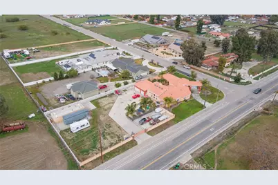 947 W Commonwealth Avenue, Hemet, CA 92543 - Photo 59