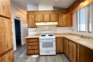 530 W Devonshire, Hemet, CA 92543 - Photo 25