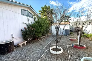 530 W Devonshire, Hemet, CA 92543 - Photo 47