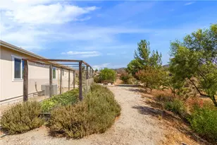 22225 Purple Sage, Nuevo, CA 92567 - Photo 3