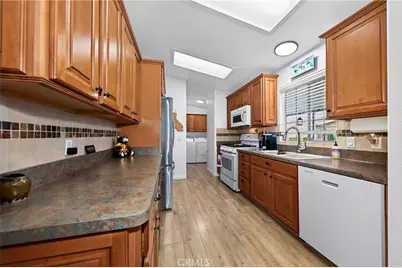 1250 N Kirby Street #194, Hemet, CA 92545 - Photo 7