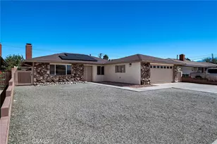 650 La Mancha, Hemet, CA 92543 - Photo 3