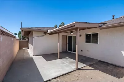 650 La Mancha, Hemet, CA 92543 - Photo 33