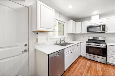 8174 Glengarry Green, Buena Park, CA 90621 - Photo 11