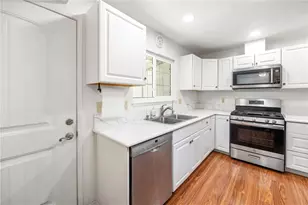 8174 Glengarry Green, Buena Park, CA 90621 - Photo 11