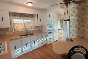 26128 Fountain Palm Dr, Homeland, CA 92548 - Photo 9