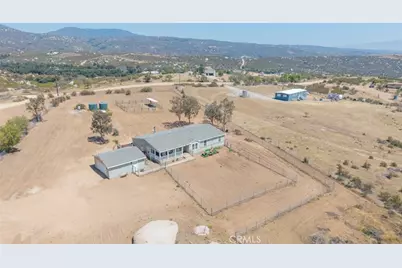 34715 Empty Saddle, Hemet, CA 92544 - Photo 33