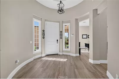 17650 Calle Pescar, Murrieta, CA 92562 - Photo 5