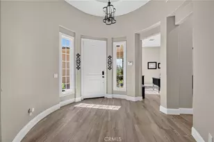17650 Calle Pescar, Murrieta, CA 92562 - Photo 5