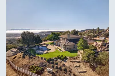 17650 Calle Pescar, Murrieta, CA 92562 - Photo 65