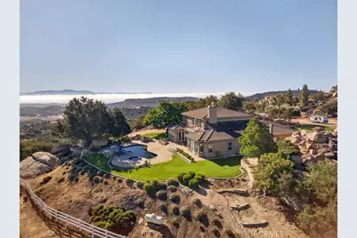 17650 Calle Pescar, Murrieta, CA 92562 - Photo 49