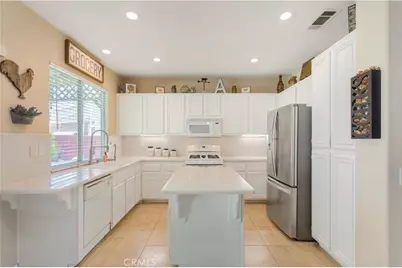 42904 Via Alhama, Temecula, CA 92592 - Photo 9