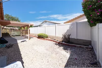 28308 Via Cascadita, Romoland, CA 92585 - Photo 23