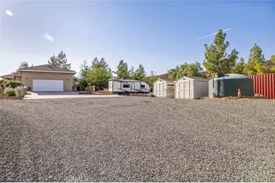 40303 Brook Trails Way, Aguanga, CA 92536 - Photo 11