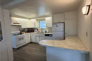 332 N Lyon Ave, Hemet, CA 92543 - Photo 3